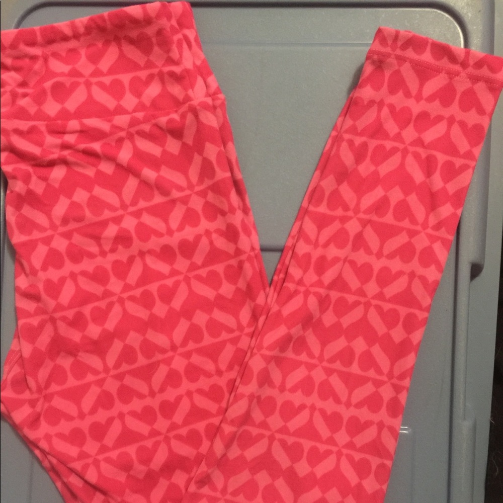Adorable One Size Valentine’s Day LuLaRoe leggings